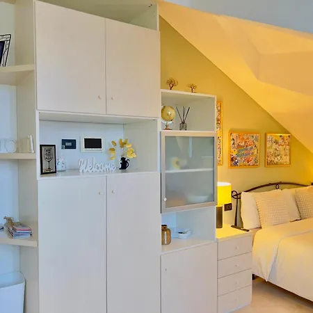 Attic - Intero * Pavia