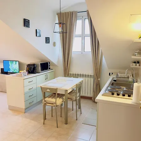 Attic - Intero Apartment *